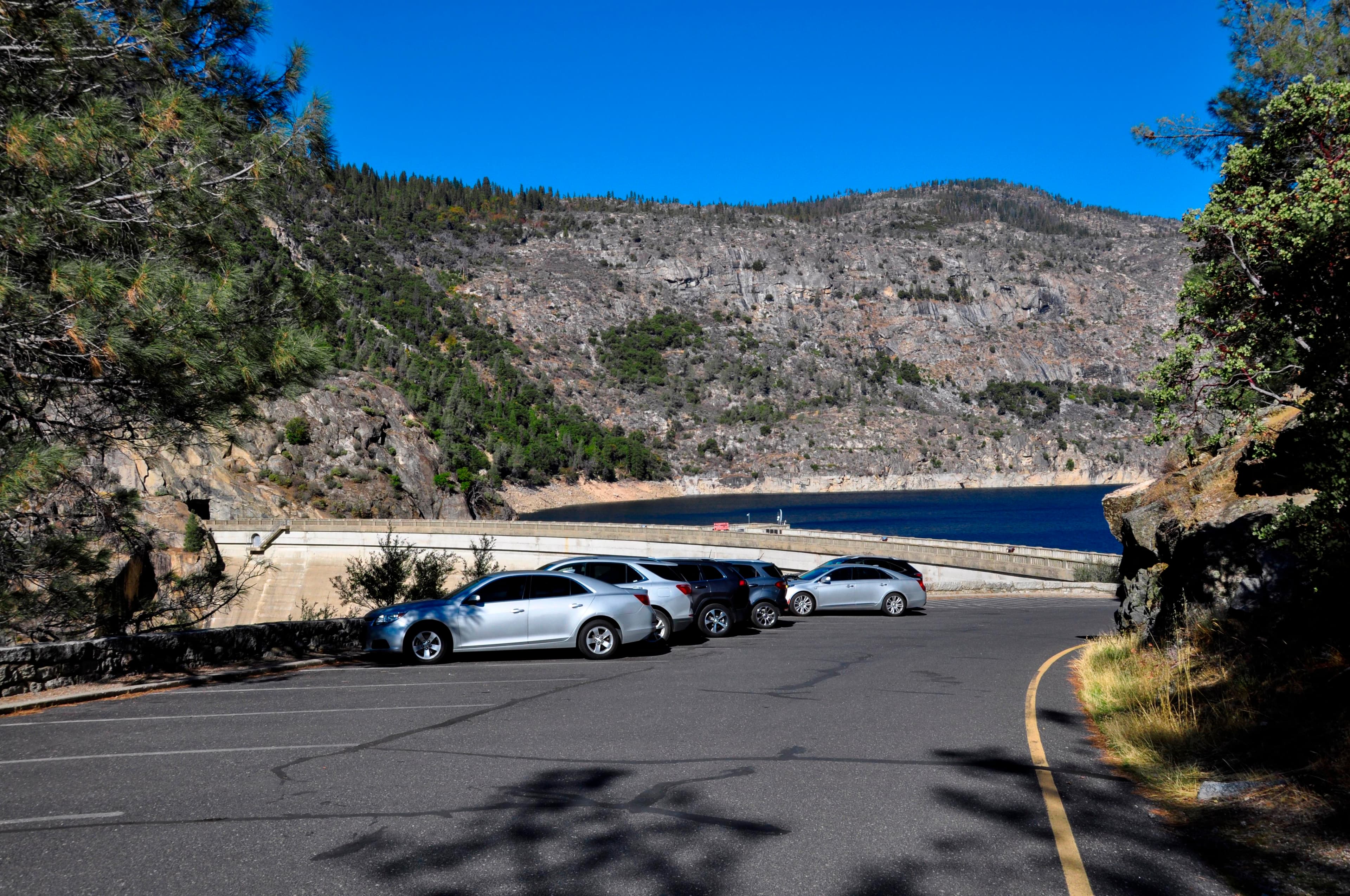 Parking spots at the Hetch Hetchy Reservoir with reservoir in the background