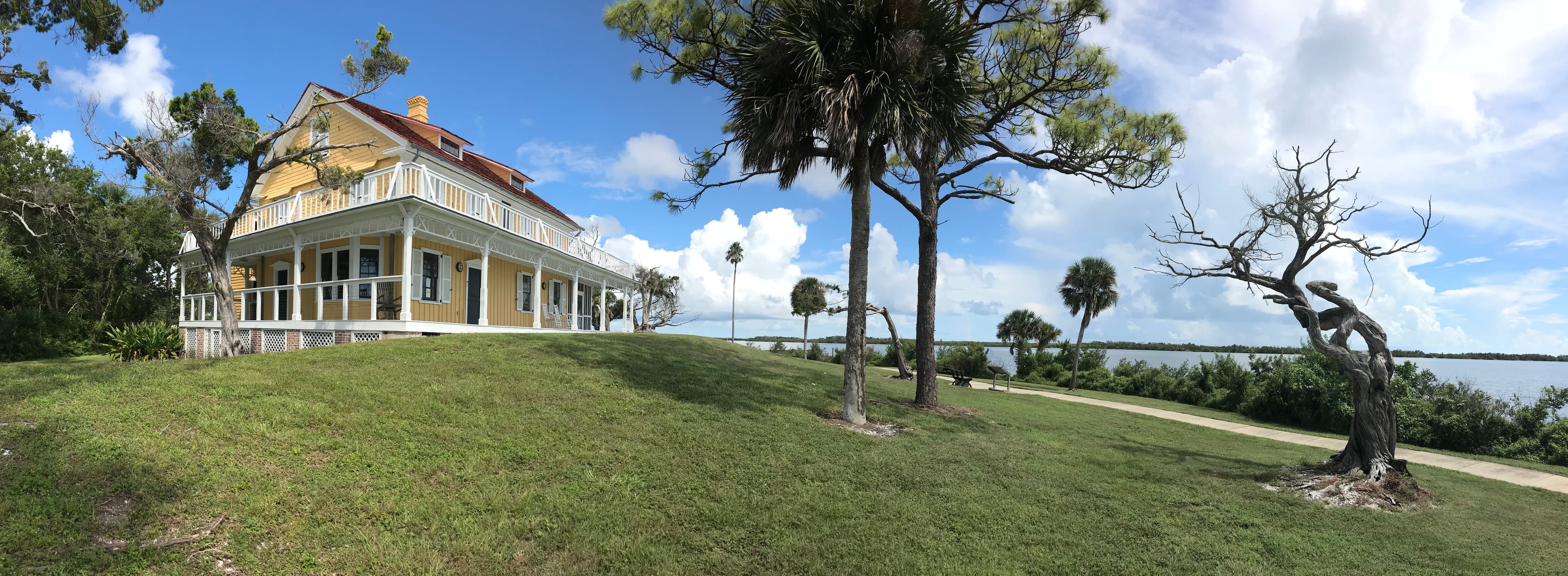 Seminole Rest home a top of Snyder's mound.